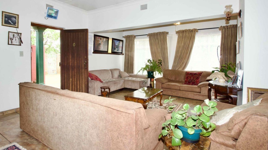 5 Bedroom Property for Sale in Lyttelton Manor Gauteng