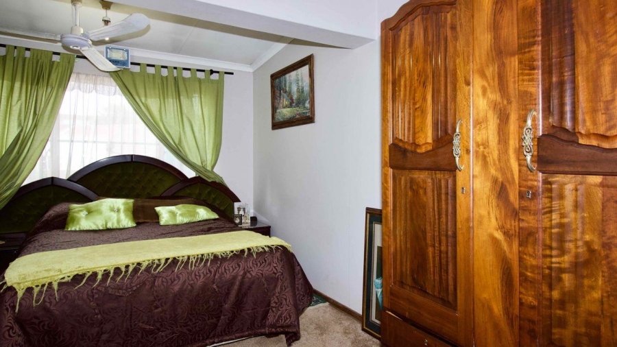 5 Bedroom Property for Sale in Lyttelton Manor Gauteng