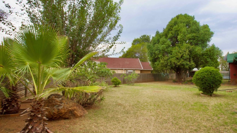 5 Bedroom Property for Sale in Lyttelton Manor Gauteng
