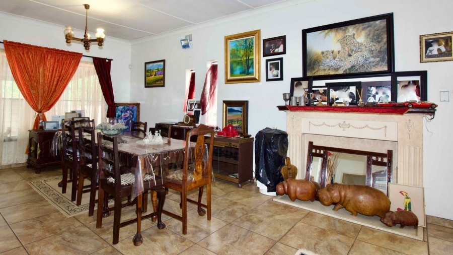 5 Bedroom Property for Sale in Lyttelton Manor Gauteng