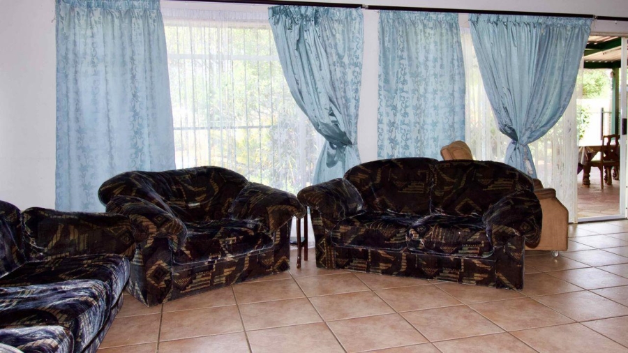 5 Bedroom Property for Sale in Lyttelton Manor Gauteng