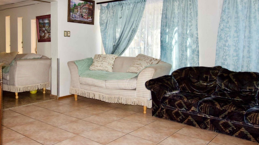 5 Bedroom Property for Sale in Lyttelton Manor Gauteng