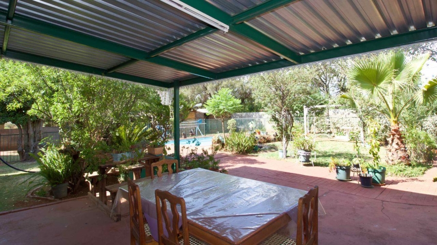 5 Bedroom Property for Sale in Lyttelton Manor Gauteng