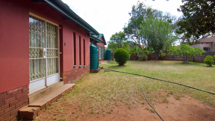 5 Bedroom Property for Sale in Lyttelton Manor Gauteng