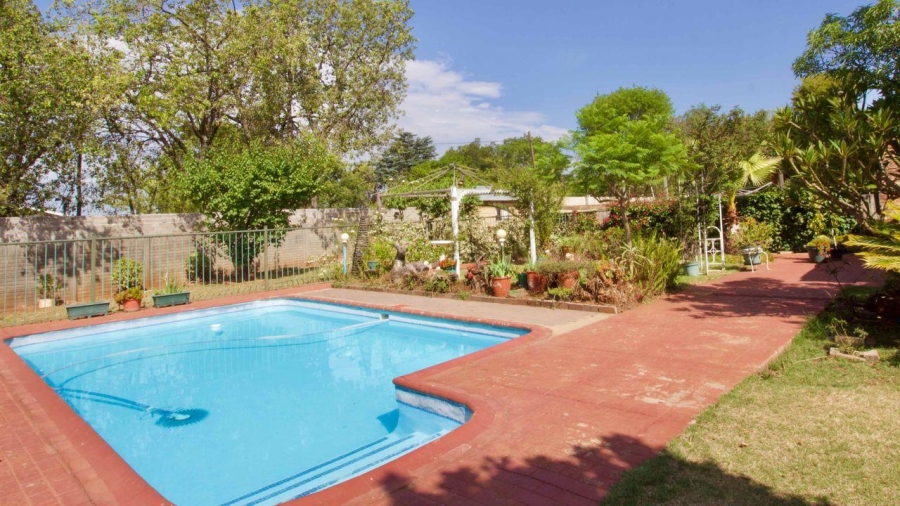 5 Bedroom Property for Sale in Lyttelton Manor Gauteng