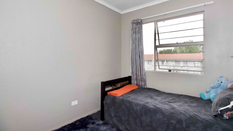 3 Bedroom Property for Sale in Die Hoewes Gauteng