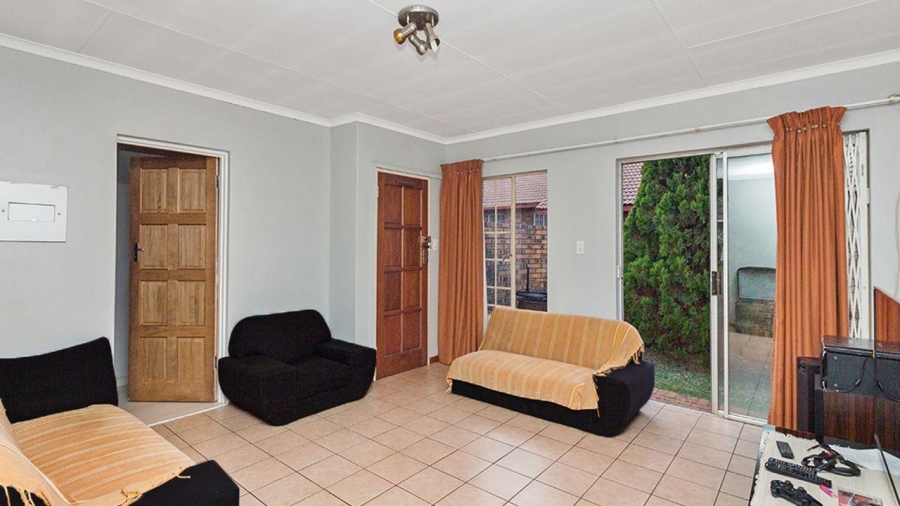 2 Bedroom Property for Sale in Highveld Gauteng