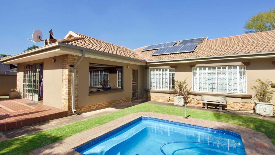 4 Bedroom Property for Sale in Lyttelton Manor Gauteng