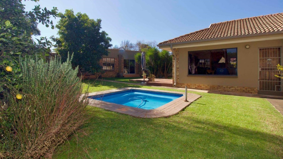 4 Bedroom Property for Sale in Lyttelton Manor Gauteng