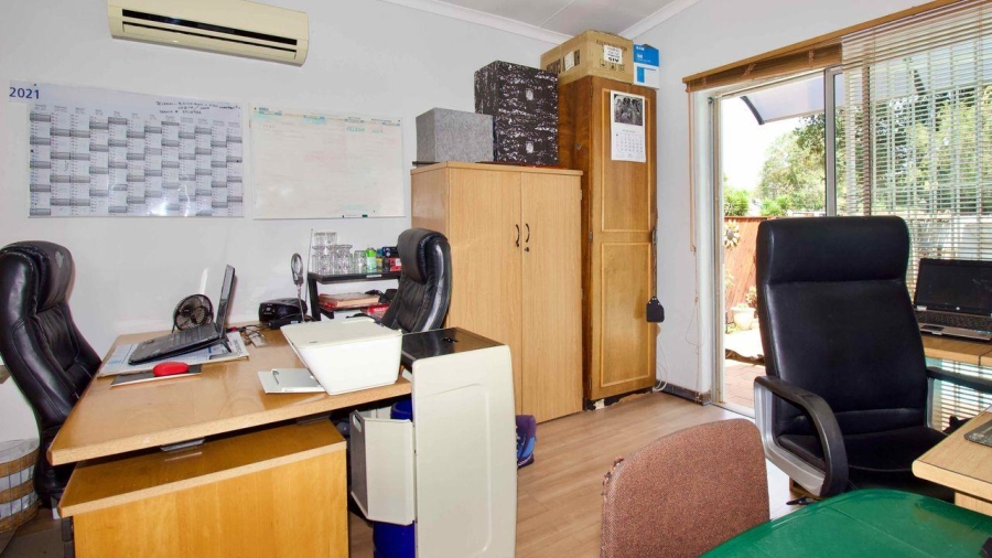 4 Bedroom Property for Sale in Doringkloof Gauteng