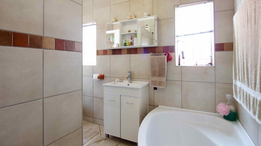 4 Bedroom Property for Sale in Doringkloof Gauteng