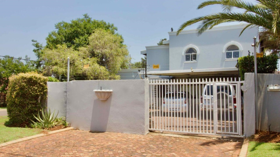 4 Bedroom Property for Sale in Doringkloof Gauteng