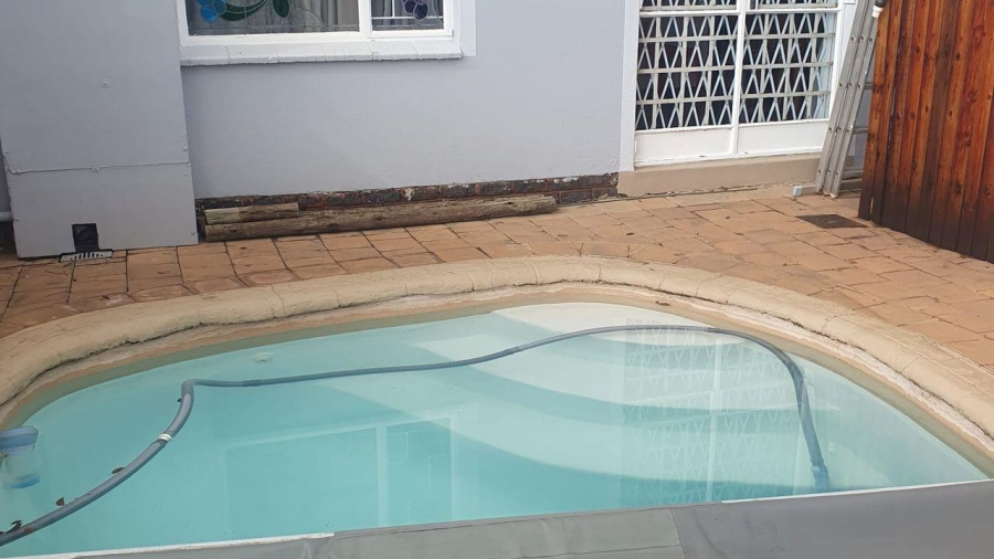 4 Bedroom Property for Sale in Doringkloof Gauteng