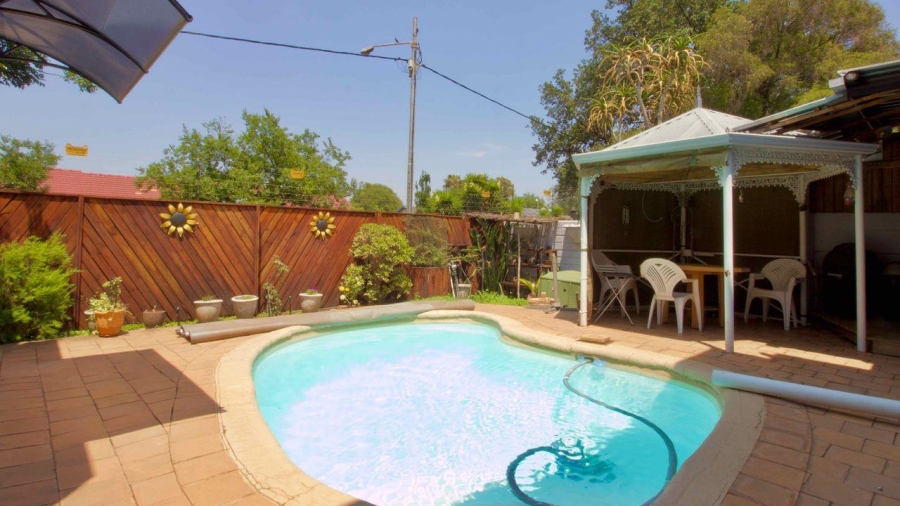 4 Bedroom Property for Sale in Doringkloof Gauteng