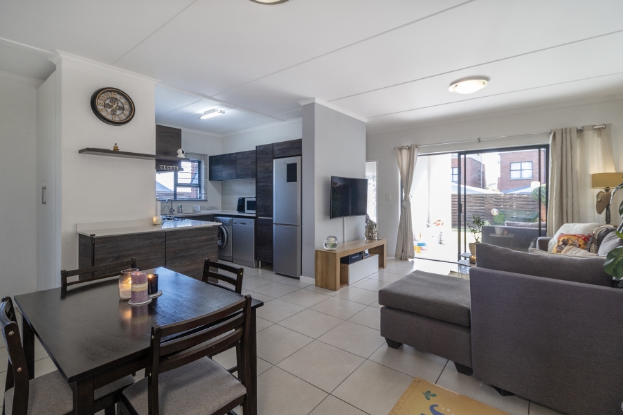 3 Bedroom Property for Sale in Greenstone Crest Gauteng