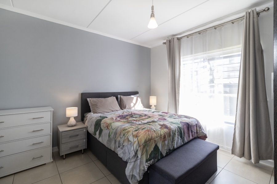 3 Bedroom Property for Sale in Greenstone Crest Gauteng