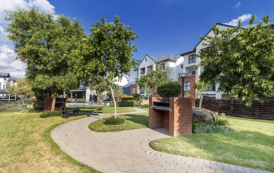 3 Bedroom Property for Sale in Greenstone Crest Gauteng