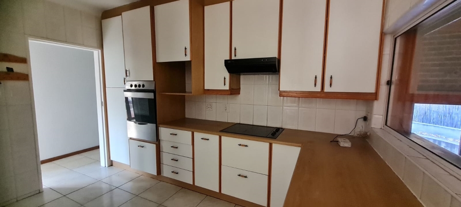To Let 4 Bedroom Property for Rent in Eden Glen Gauteng