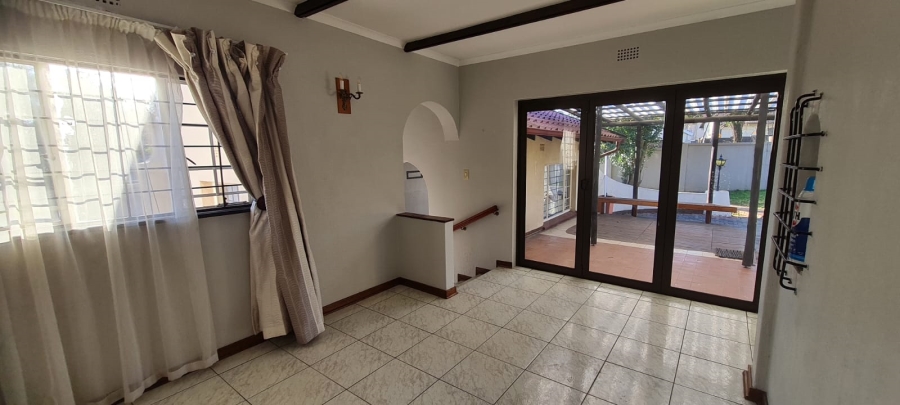 To Let 4 Bedroom Property for Rent in Eden Glen Gauteng