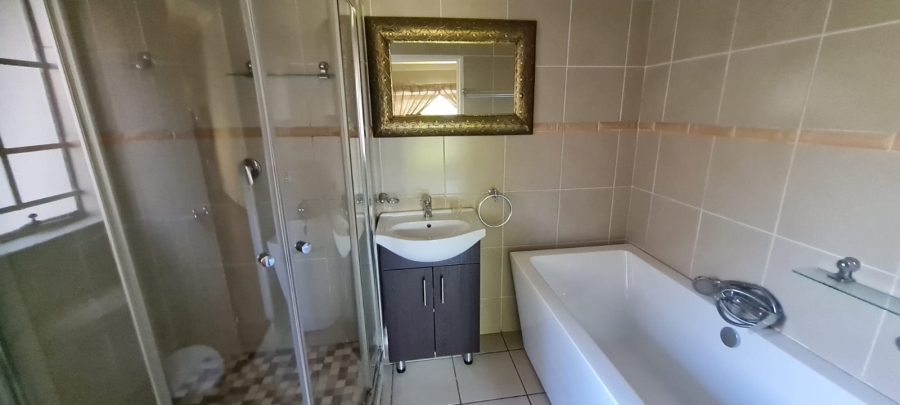To Let 4 Bedroom Property for Rent in Eden Glen Gauteng