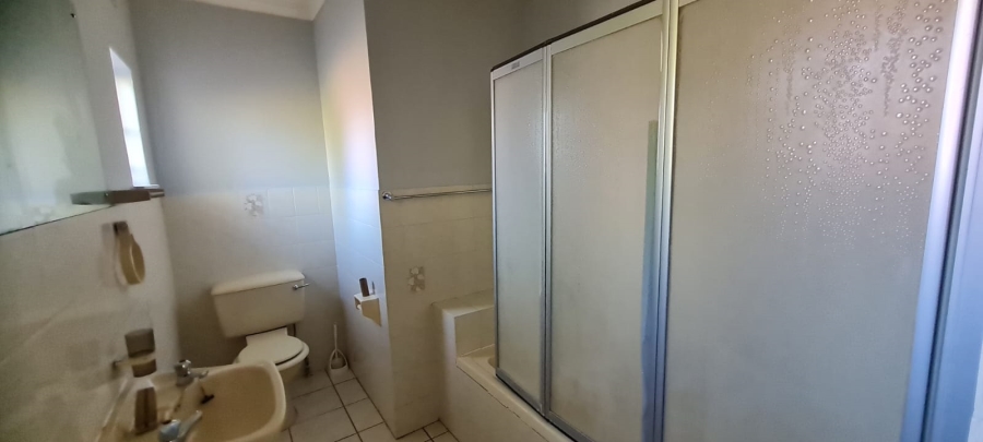 To Let 4 Bedroom Property for Rent in Eden Glen Gauteng