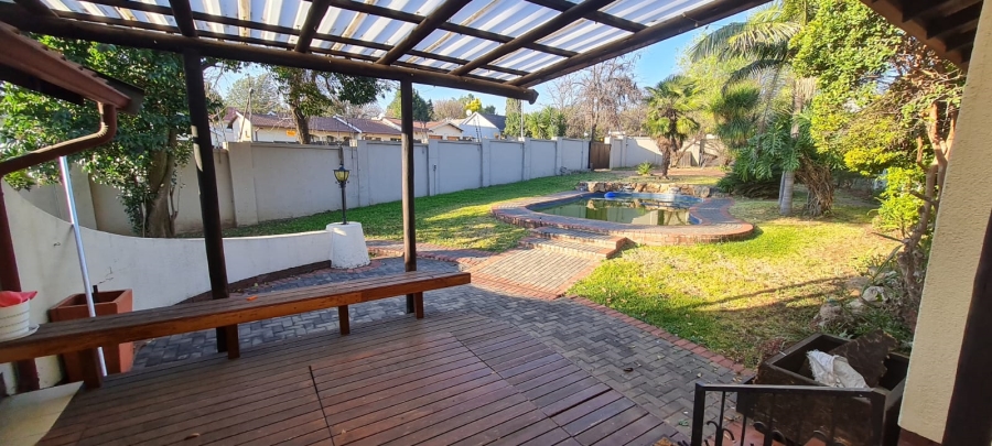 To Let 4 Bedroom Property for Rent in Eden Glen Gauteng