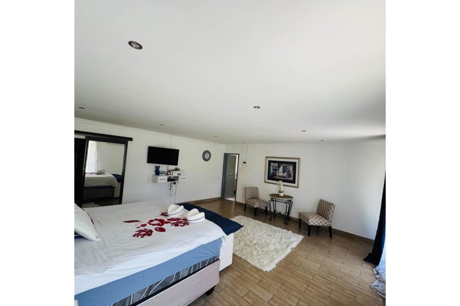 To Let 5 Bedroom Property for Rent in Noordwyk Gauteng