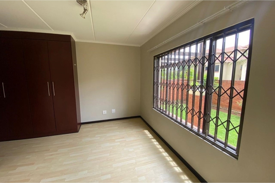 To Let 2 Bedroom Property for Rent in Sunninghill Gauteng