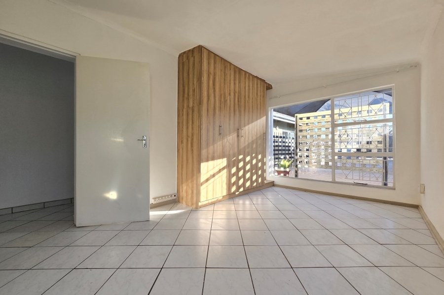 To Let 2 Bedroom Property for Rent in Ravenswood Gauteng