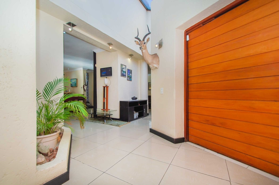 4 Bedroom Property for Sale in Strubensvallei Gauteng
