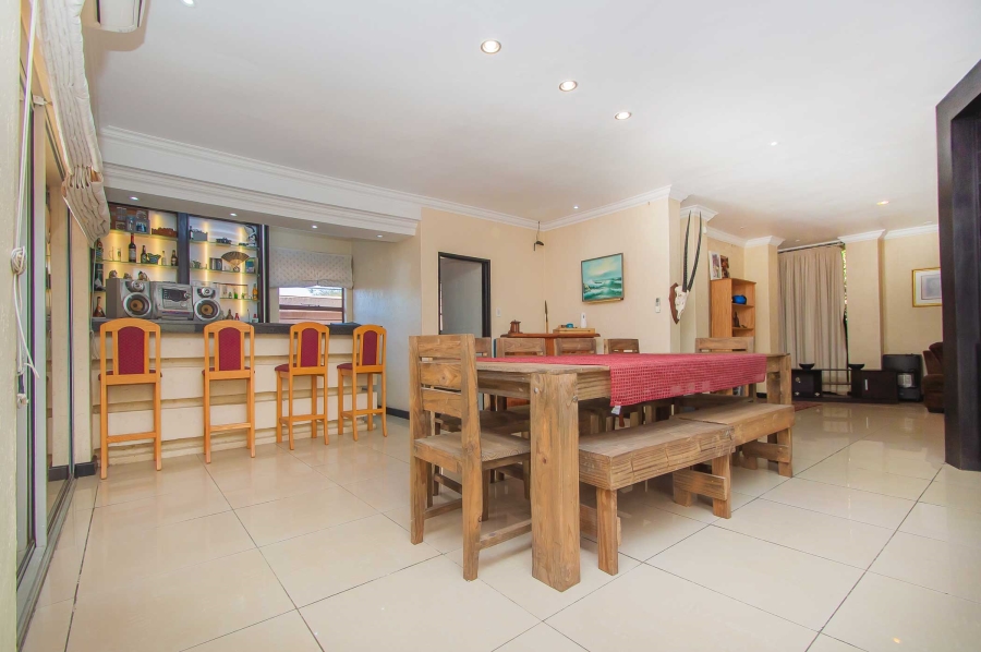 4 Bedroom Property for Sale in Strubensvallei Gauteng