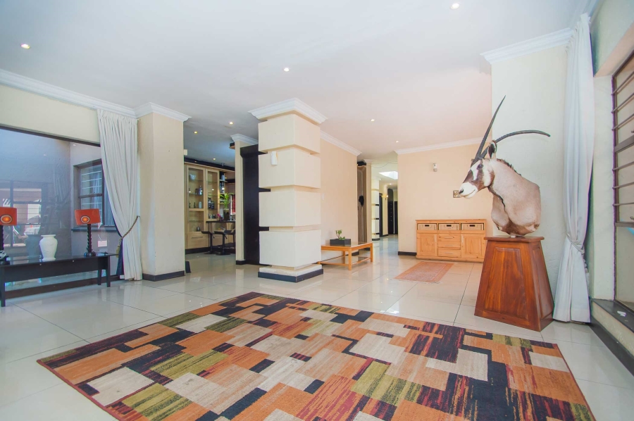 4 Bedroom Property for Sale in Strubensvallei Gauteng