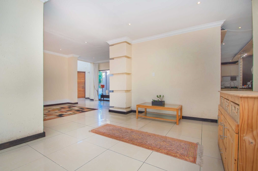 4 Bedroom Property for Sale in Strubensvallei Gauteng