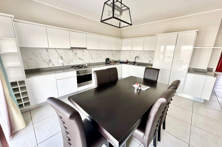 2 Bedroom Property for Sale in The Polofields Gauteng