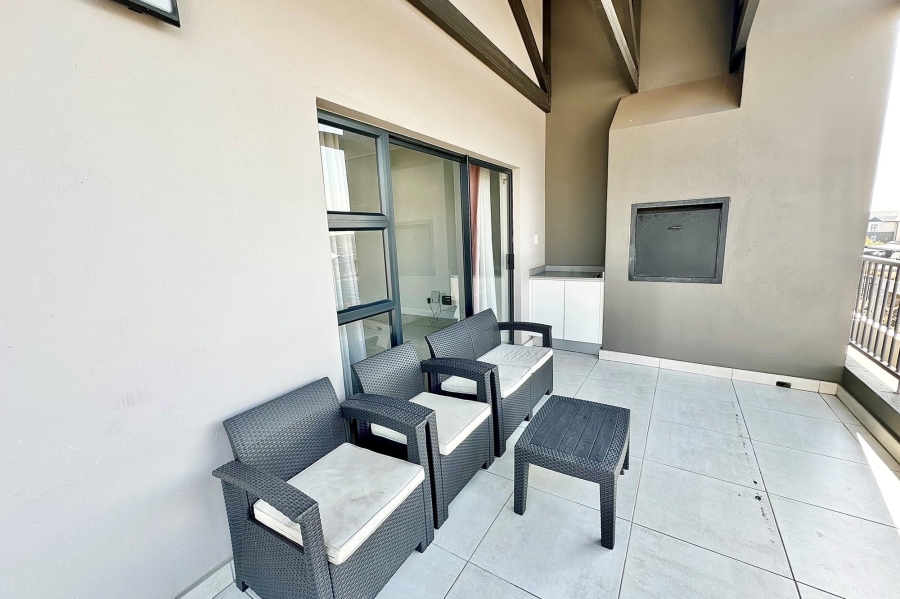 2 Bedroom Property for Sale in The Polofields Gauteng