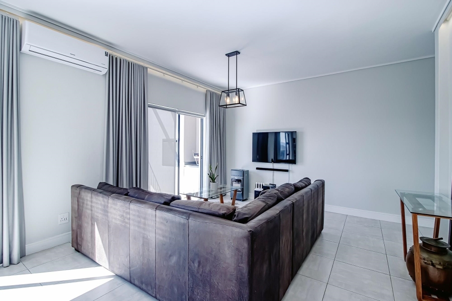 To Let 2 Bedroom Property for Rent in The Polofields Gauteng