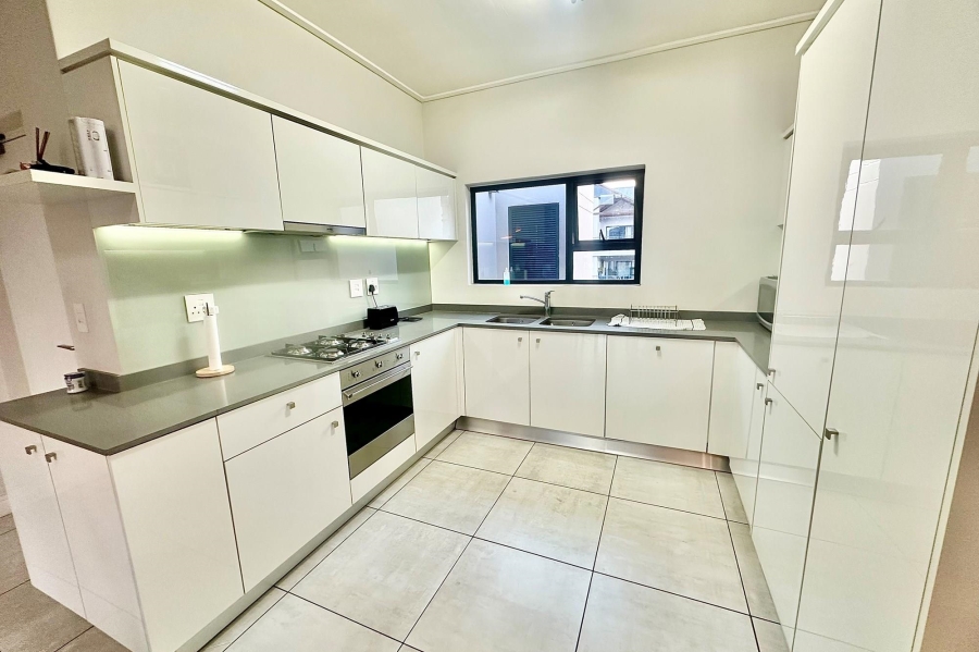 To Let 2 Bedroom Property for Rent in The Polofields Gauteng