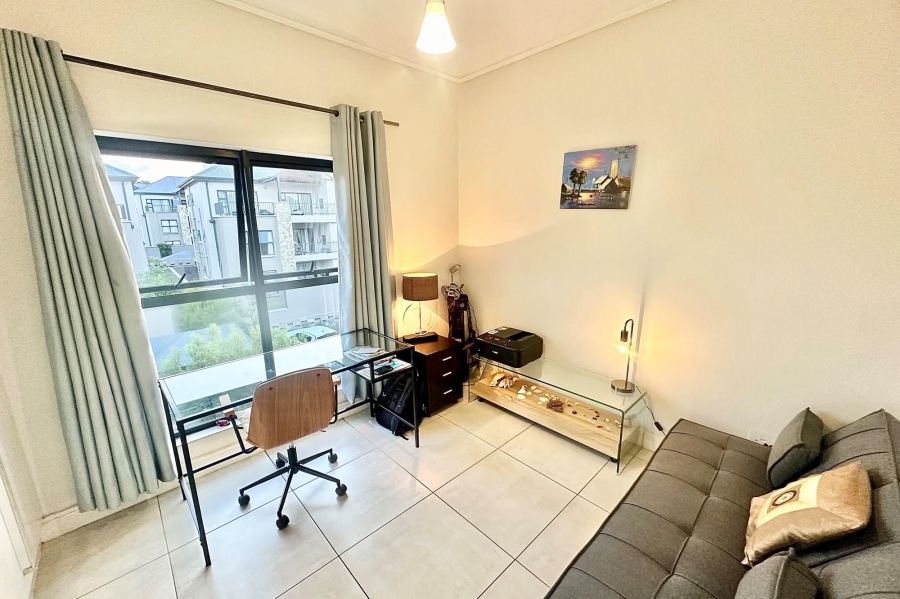 To Let 2 Bedroom Property for Rent in The Polofields Gauteng