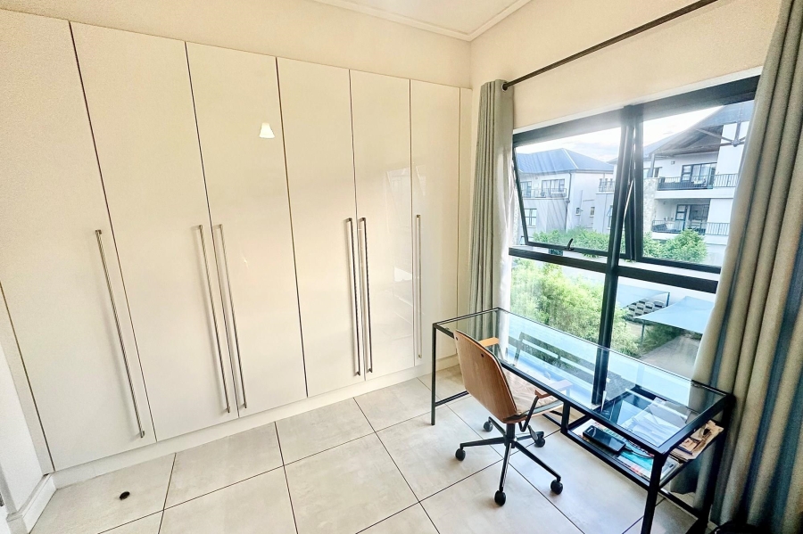 To Let 2 Bedroom Property for Rent in The Polofields Gauteng