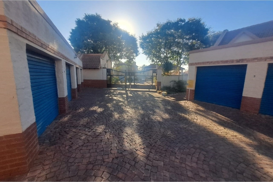 3 Bedroom Property for Sale in Equestria Gauteng