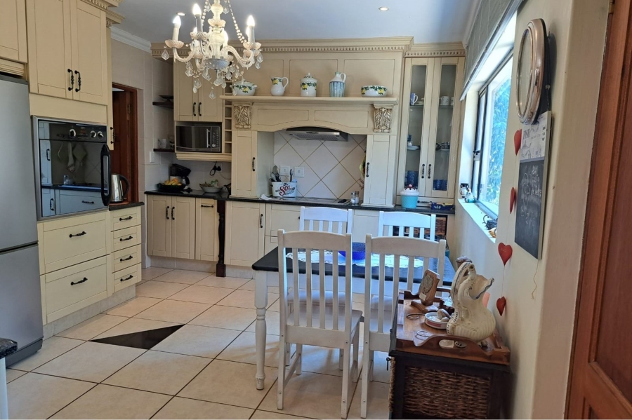 4 Bedroom Property for Sale in Heuningklip Gauteng