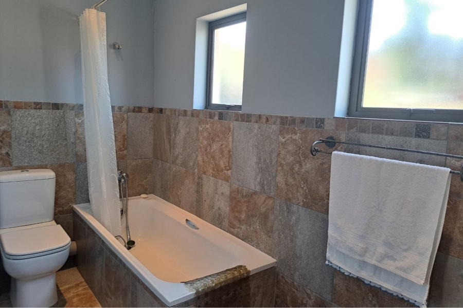 4 Bedroom Property for Sale in Heuningklip Gauteng