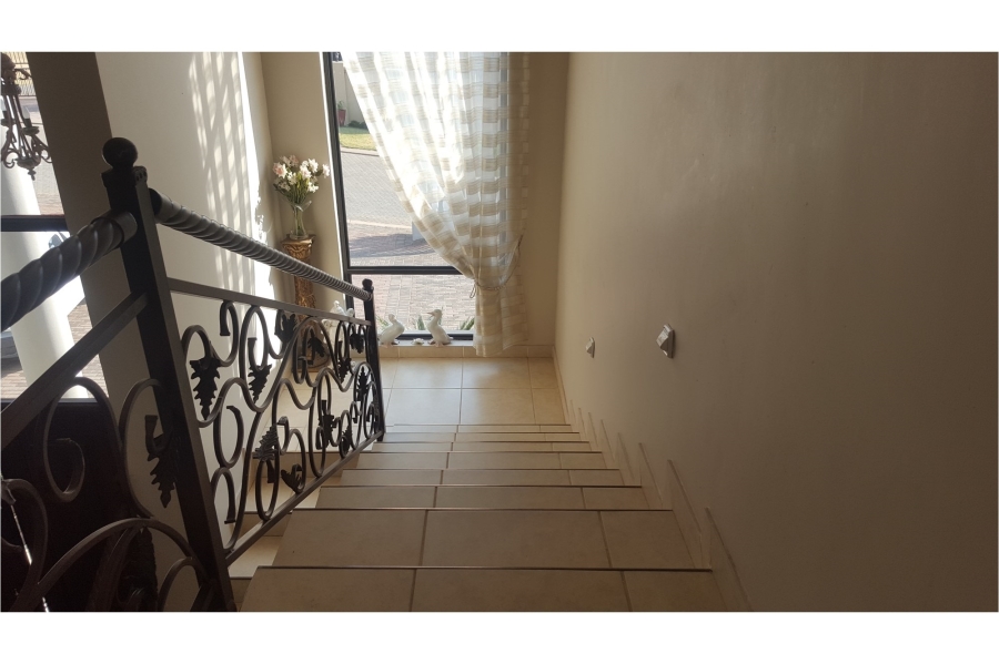 4 Bedroom Property for Sale in Heuningklip Gauteng