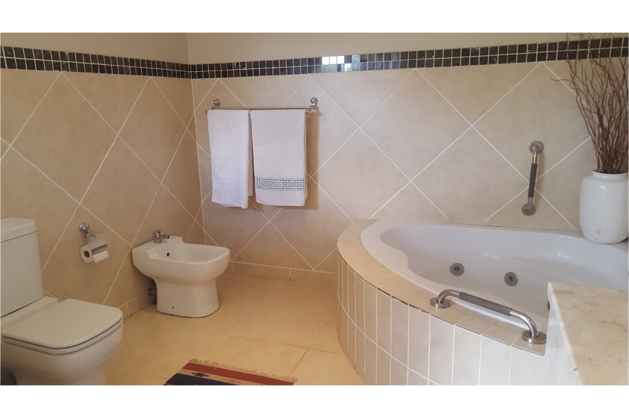 4 Bedroom Property for Sale in Heuningklip Gauteng