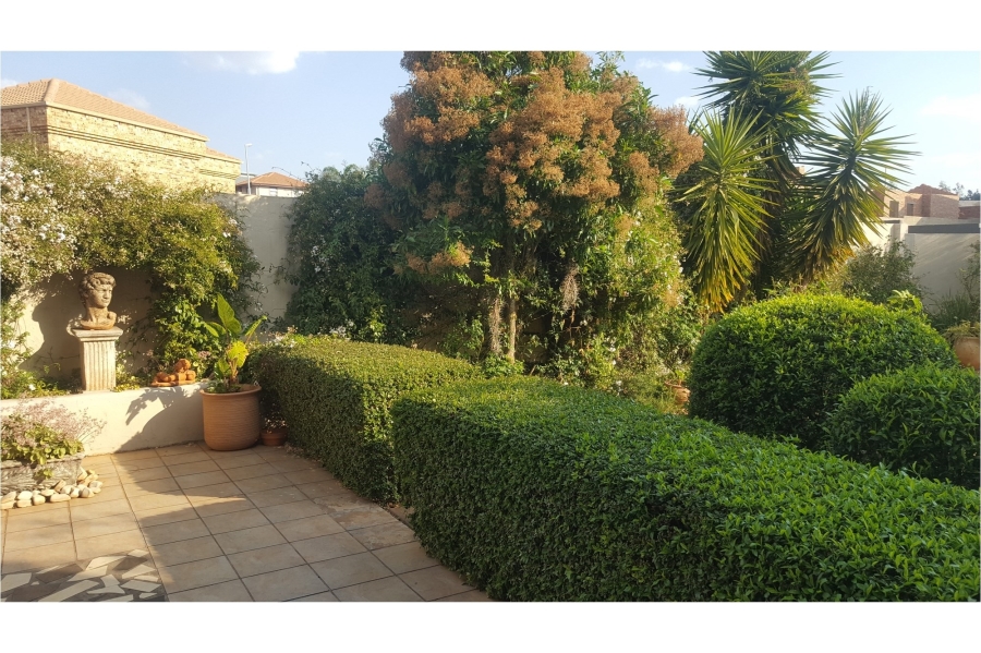 4 Bedroom Property for Sale in Heuningklip Gauteng