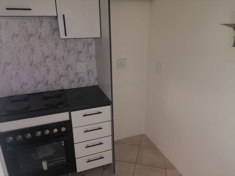 2 Bedroom Property for Sale in Pretoria North Gauteng