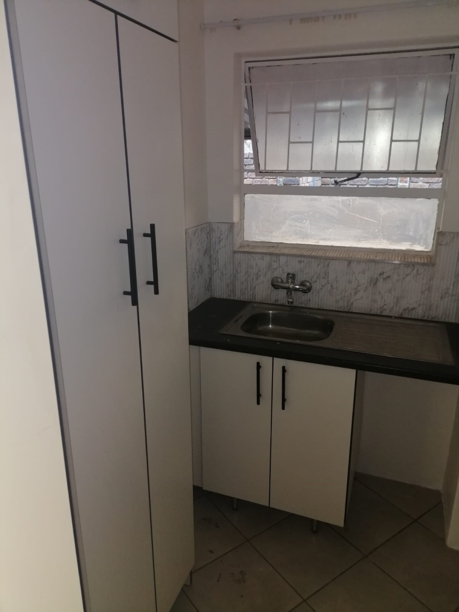 2 Bedroom Property for Sale in Pretoria North Gauteng