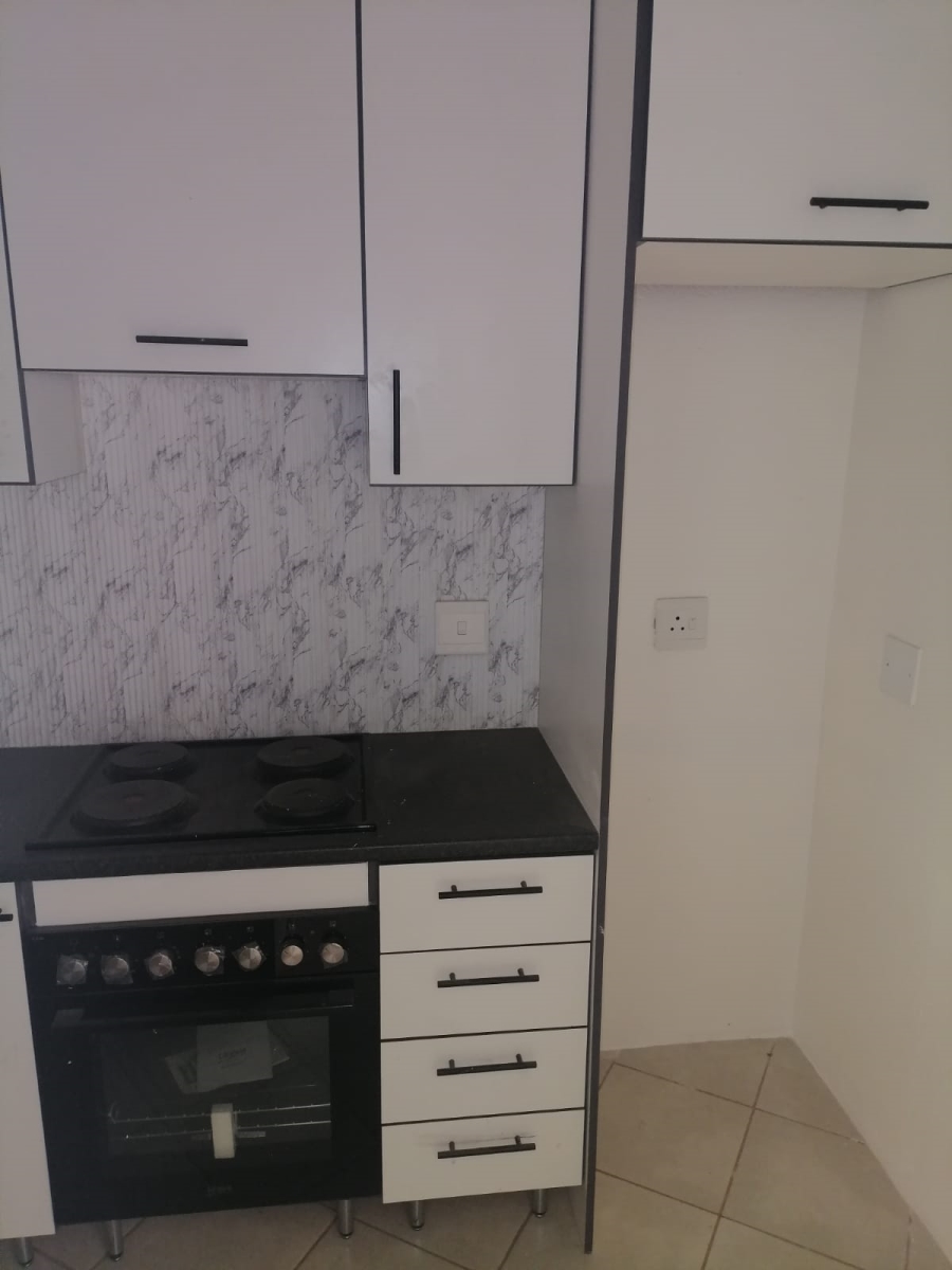 2 Bedroom Property for Sale in Pretoria North Gauteng