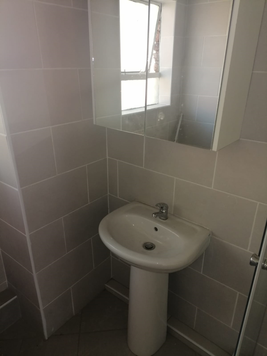 2 Bedroom Property for Sale in Pretoria North Gauteng