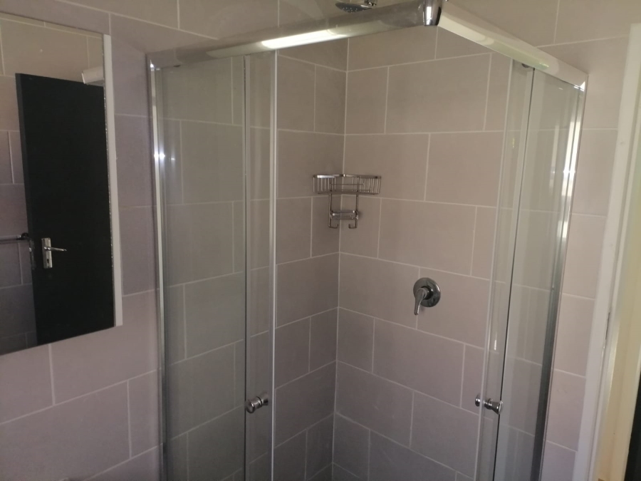 2 Bedroom Property for Sale in Pretoria North Gauteng